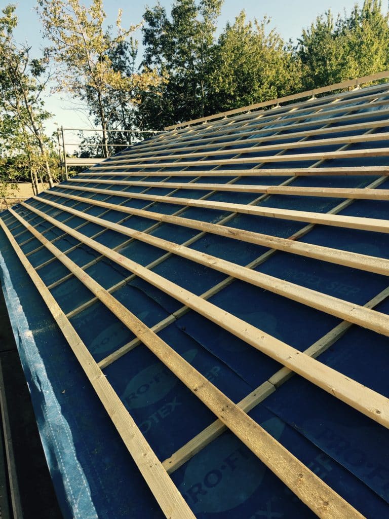 Tag under tagbelægning